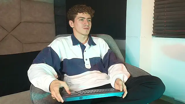 Tyler_Mcrey webcam