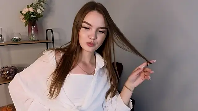 Nicole_Keller live cam on StripChat