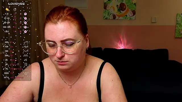 Alicia_love00 live cam on StripChat