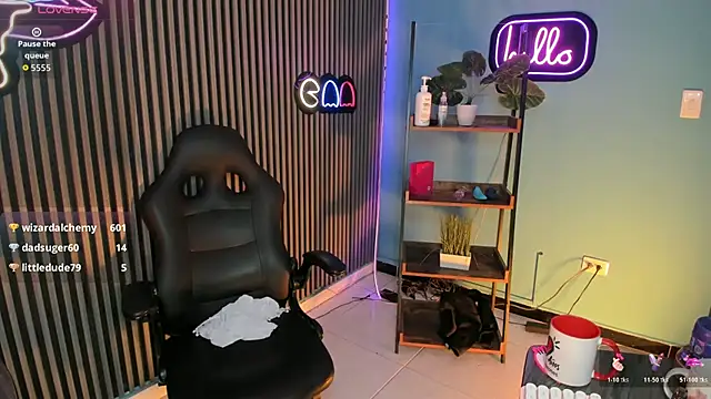 Emily_robertss1 live cam on StripChat