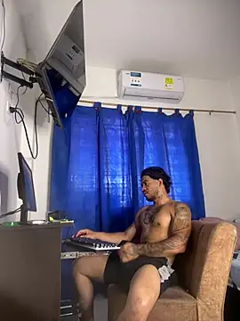 kenny_romano - Kenny_romano's free webcam - UK Sex Cams