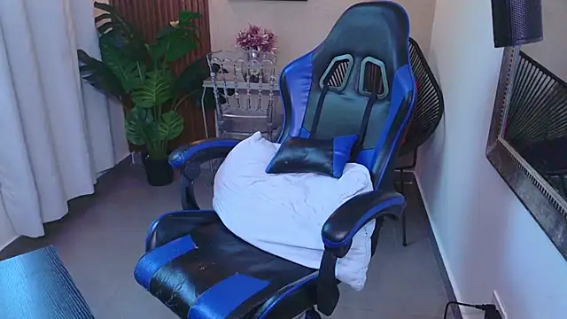 kenya--buhle (F young) - VERY SLIMY BLOWJOB