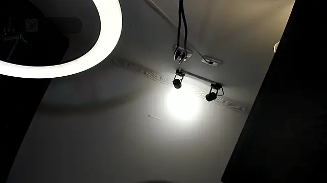 Apotheosis01 live cam on Stripchat