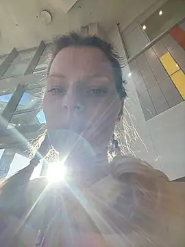MaryHiggins live cam on StripChat