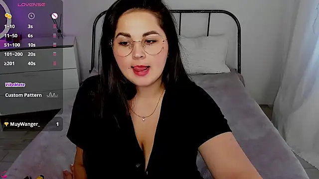 Talla_a live cam on StripChat