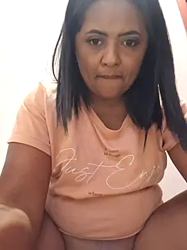 Katrina_Lush webcam