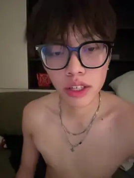 Ethan_64724 Live Webcam on Stripchat