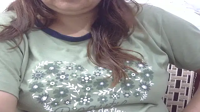 CUTE_SONA143 webcam