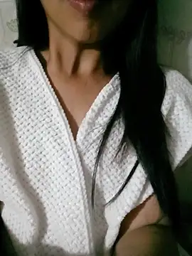 Helen-nn live cam on StripChat