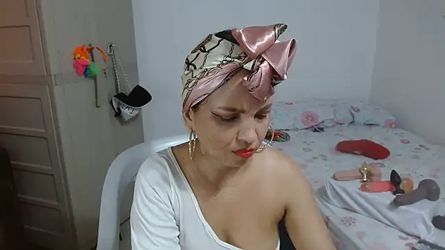 Agatha_browser live cam on StripChat