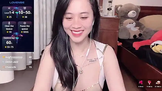 Rosane00 live cam on StripChat