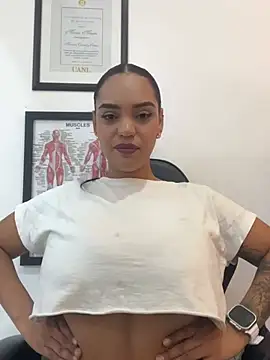 Sara-77 webcam