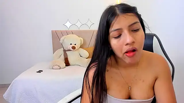 zara_cute - Zara_cute's free webcam - UK Sex Cams