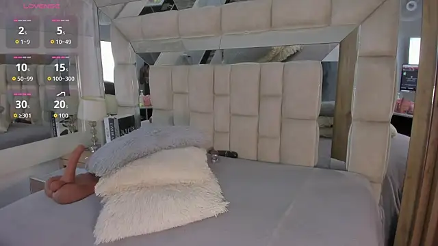 VICTORIAGRAYS live sex cam