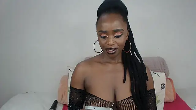Jah-Queen webcam