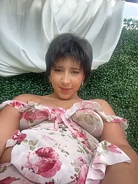 LiliSakuraXXX webcam