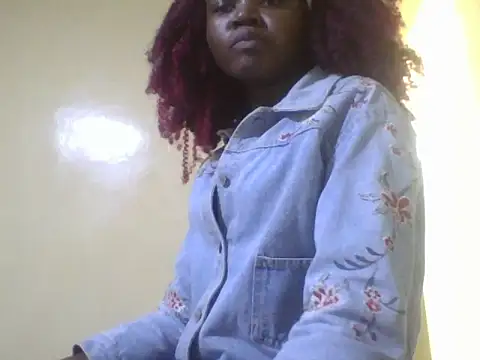 Melly_mole live cam on StripChat