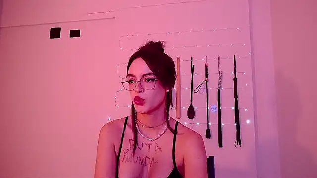 nina_kink