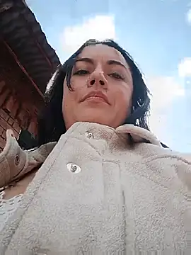 Lesly_10-