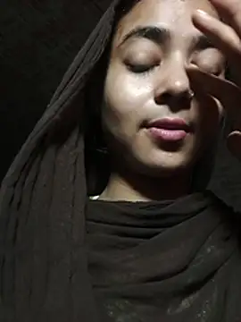 Simran_143 webcam