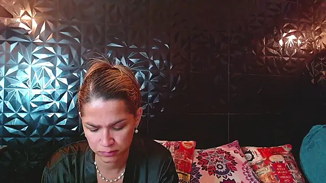 PINK__LOLA1 webcam