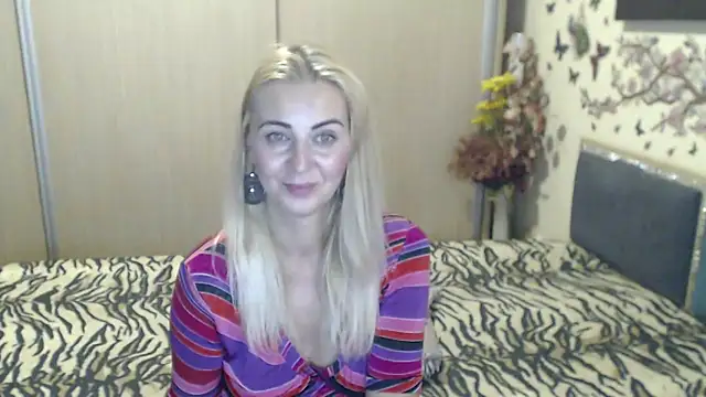 MirabelaSweet webcam