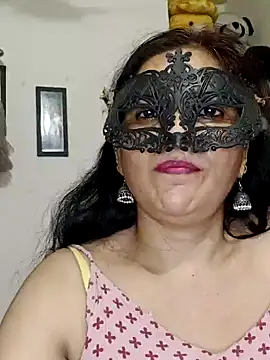 BhabhiPooja69 live cam on StripChat