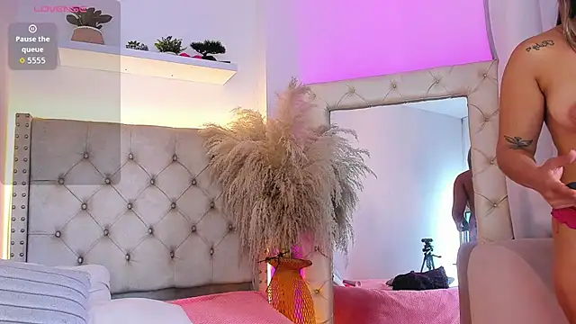 lexi__palmer live cam on StripChat