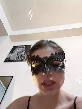 Mia_Cannon live cam on StripChat
