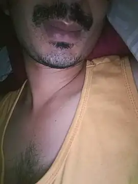 dreamtoungelick69 webcam