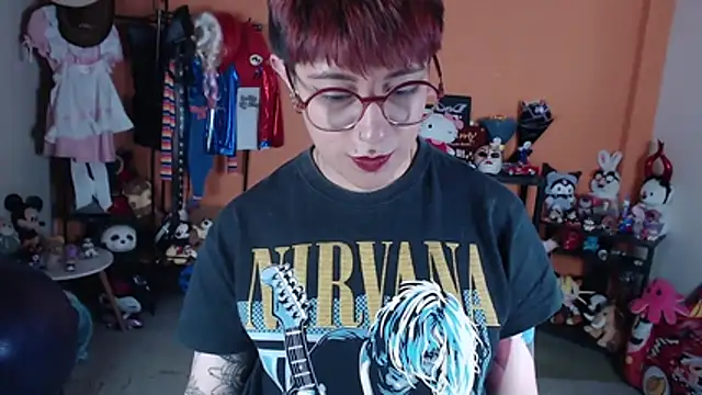 MissMiia2 live cam on StripChat