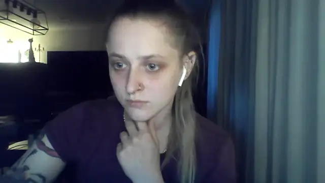 LeaWetGirl webcam