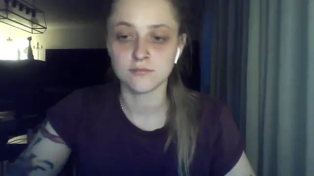 LeaWetGirl webcam