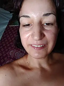 lucysweet2026 live cam on StripChat