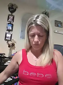 NikkiBlisss webcam