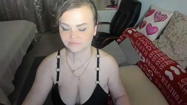 MildMature webcam