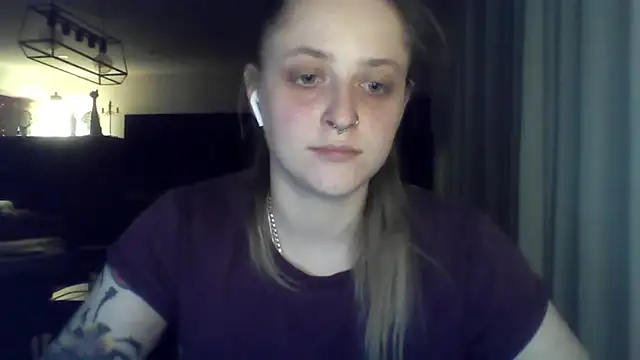 LeaWetGirl webcam