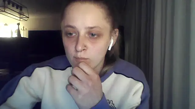 LeaWetGirl webcam
