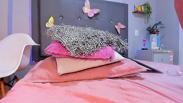 emma_lye webcam
