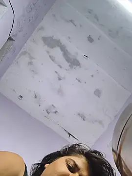 lili_jaan webcam