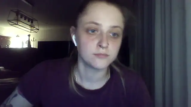 LeaWetGirl webcam