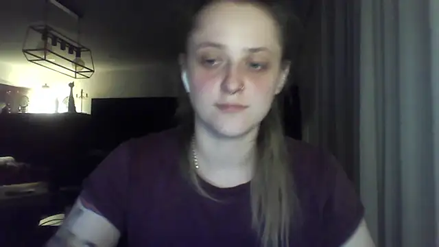 LeaWetGirl webcam