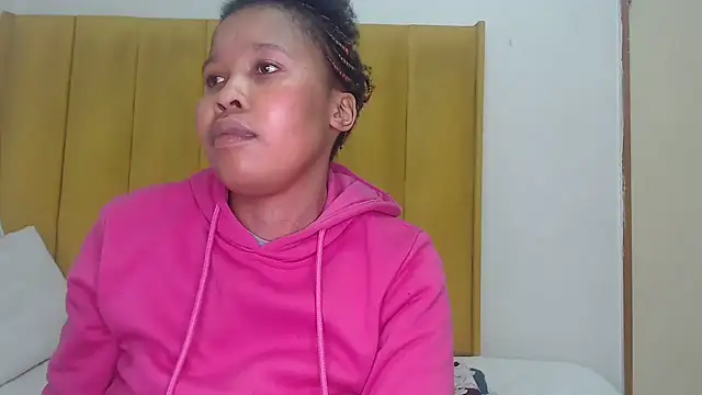 Bella_2025 webcam