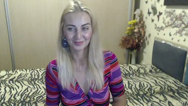 MirabelaSweet webcam