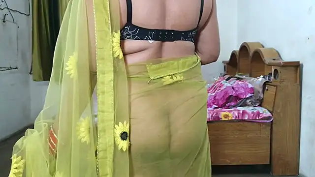 cute_mahi22 (F milf) - full nude dance in public