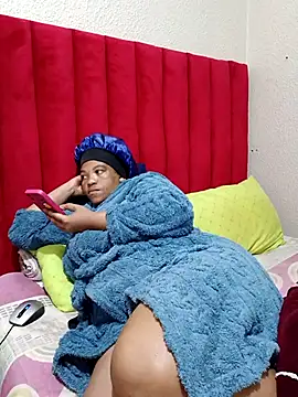 FreakyAngel3X live cam on StripChat