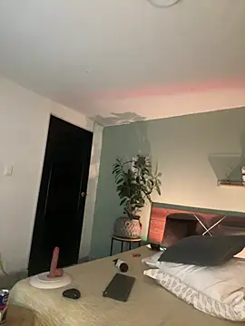 YariRose webcam