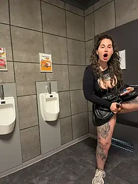 TattooGirlAlia