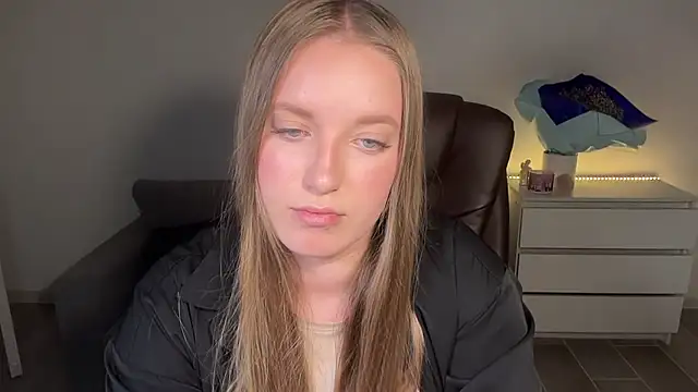 EvaMaddison live cam on StripChat