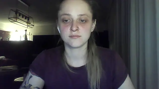 LeaWetGirl webcam